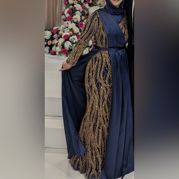 Custom Gorgeous Couture Dress with 2 Attachable Pieces - Picture 3 of 5